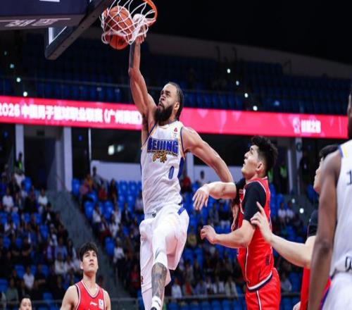 独行侠击败,马刺,汤神首秀,bet365,bet365体育,bet365官网,bet365网址