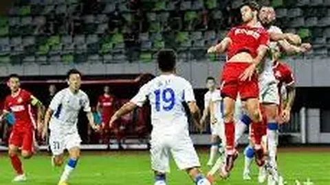 欧洲联赛积分风云：斯特拉斯堡独占鳌头，水晶宫紧咬前八仅一步之遥！