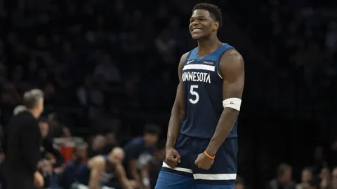 鹰队连胜势头强劲，太阳遭连败；吹杨助力国王，却遭遇逆转失利