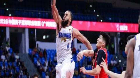 独行侠击败马刺，汤神首秀22分；绿军奇才战大胜